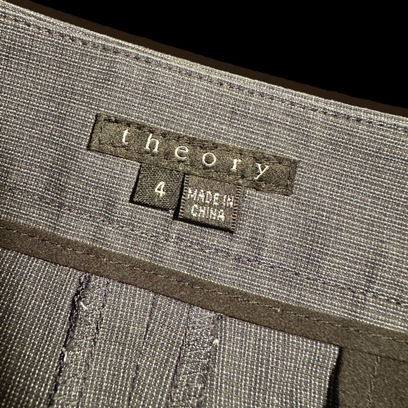 Theory Vintage ‘Lilous/Infinite’ Gray Micro Striped Pocketed Pencil Skirt Size 4 - Picture 2 of 14